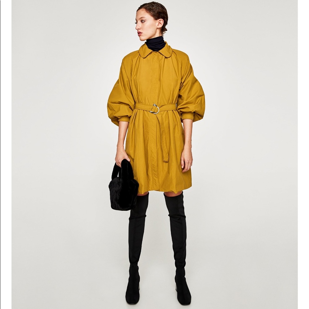 *SOLD* 🌷NWT water resistant trench coat